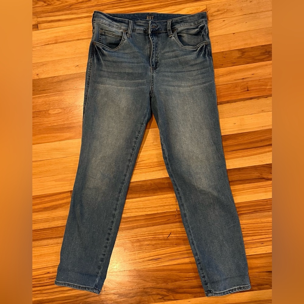 Kut from the Kloth Diana high rise slim straight jean. Size 10.